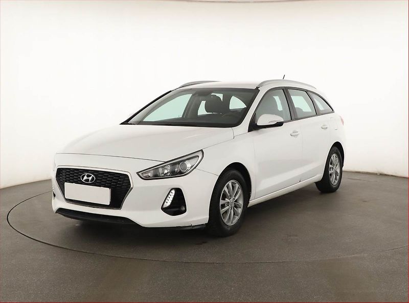 Hyundai i30 (2017) 1.0 T-GDI, Serv.kniha - fotka 2 z 14