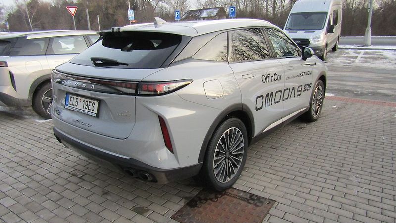 Omoda Ostatní Premium AWD - fotka 3 z 9
