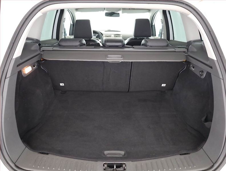 Ford Kuga (2011) 2.0 TDCi, Tempomat - fotka 15 z 16