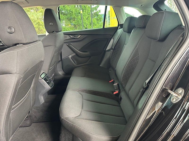 Škoda Scala (2020) 1.0TSi VIRTUAL,FULL-LED,NAVI, - fotka 17 z 18