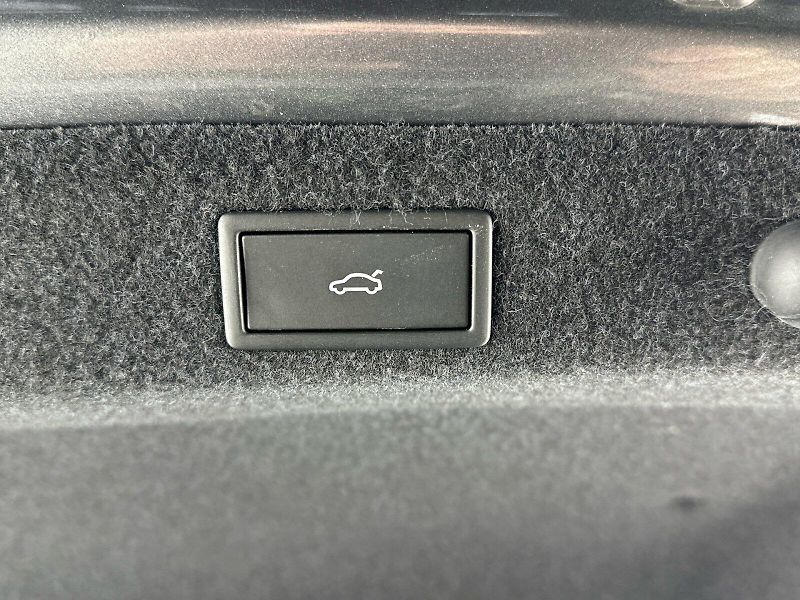 Škoda Octavia (2025) DSG 2.0TDI 110kW Exclusive Sel - fotka 29 z 31