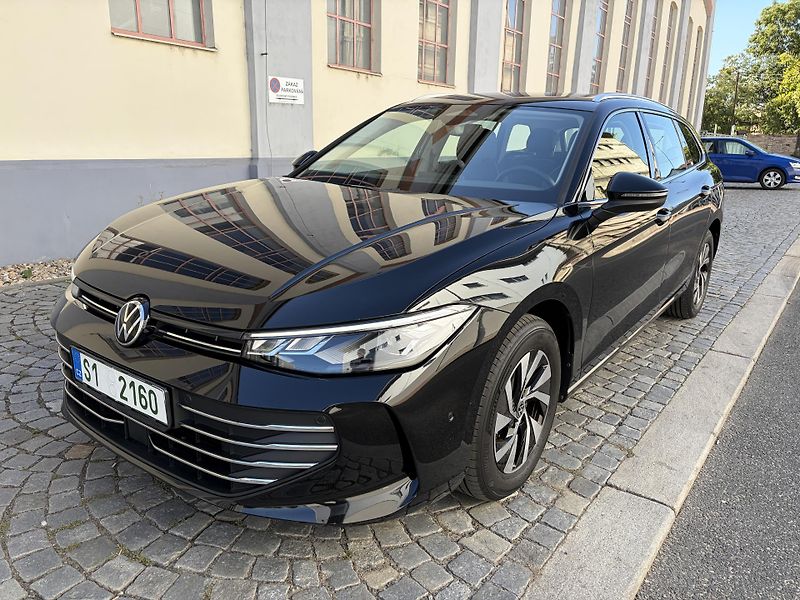 Volkswagen Passat 2,0 TDI Business - fotka 1 z 33