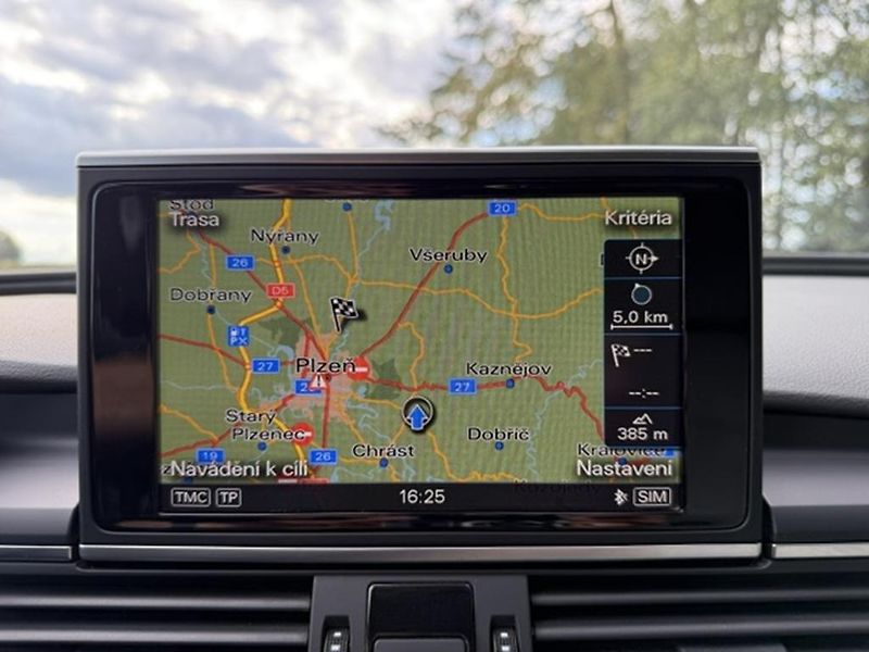 Audi A6 Avant kombi 3,0 TDi, tažné zařízení - fotka 38 z 42