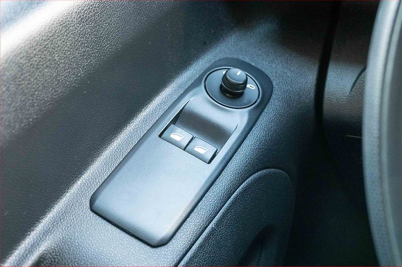 Citroën Berlingo (2022) Maxi Live Pack 1.2 PureTech - fotka 14 z 19