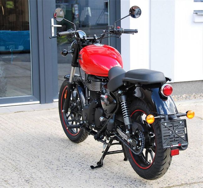 Royal Enfield Meteor 350 (2026) RED - fotka 11 z 25