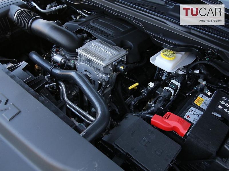 Dodge RAM (2026) 1500 Laramie 5.7 V8 HEMI 2026 - fotka 41 z 41