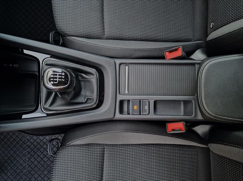Škoda Octavia 2.0TDI Combi, původ ČR,1.Maj. - fotka 36 z 50