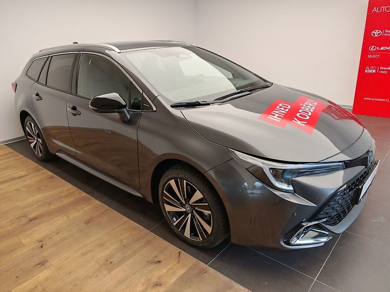 Toyota Corolla 1,8 Hybrid e-CVT Style - fotka 3 z 40