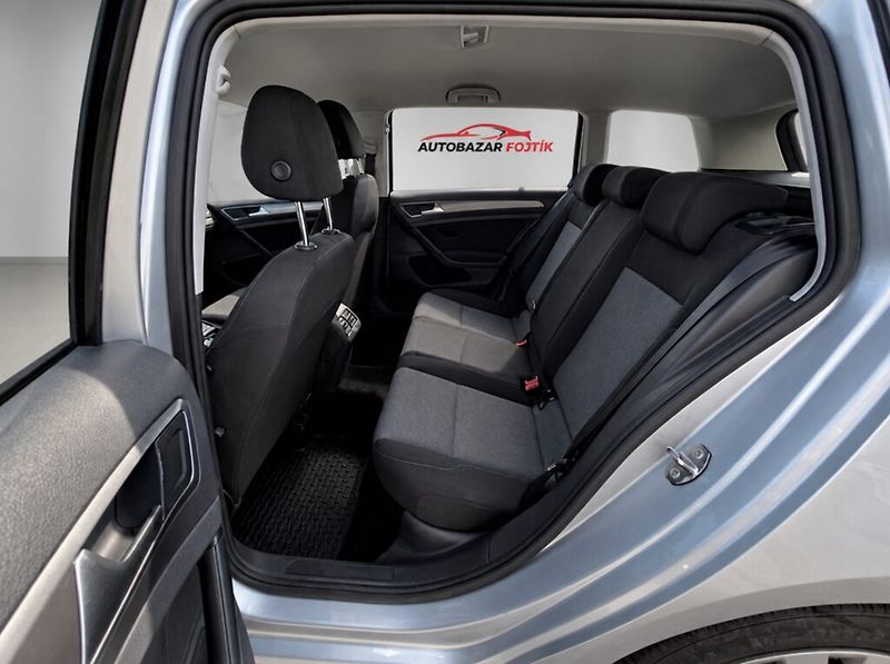 Volkswagen Golf Variant (2015) 1.2 TSi 81KW Trendline - fotka 15 z 24