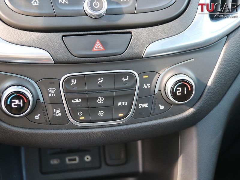 Chevrolet Equinox (2021) 1.6 Diesel AWD Automat  - fotka 18 z 37