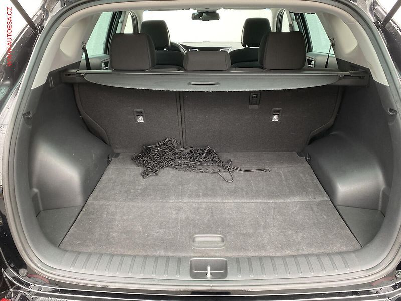 Hyundai Tucson (2015) 1.6 GDi, Navi, kamera, +kola - fotka 7 z 18