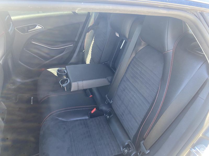 Mercedes-Benz CLA 220D 170PS AMG SB COMBI MB TOP - fotka 109 z 159