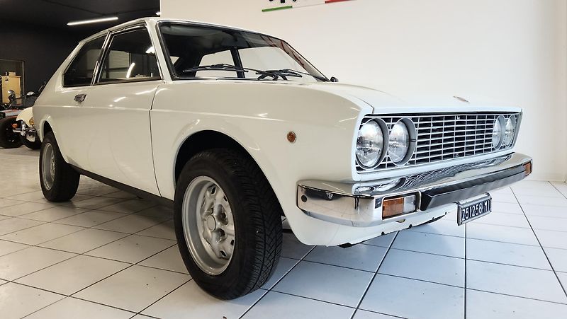 Fiat 128 Coupe 1100 3p TOP STAV ! - fotka 4 z 13