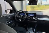 Mercedes-Benz EQB (2025) EQB 300 4Matic AMG Line - náhled 47