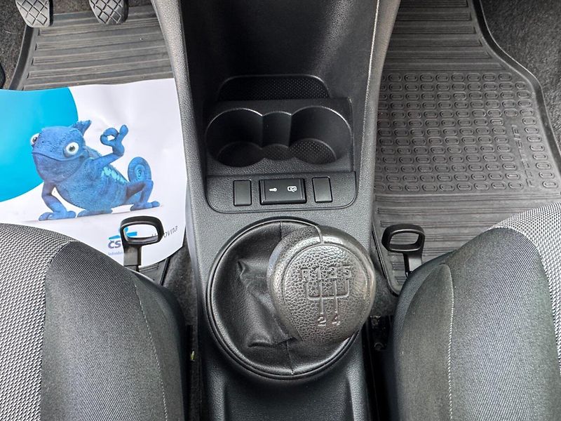 Škoda Roomster (2009) 1.2 HTP - fotka 22 z 28