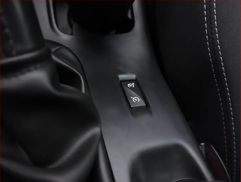 Renault Mégane (2012) 1.4 TCe, LPG, Serv.kniha - fotka 16 z 16