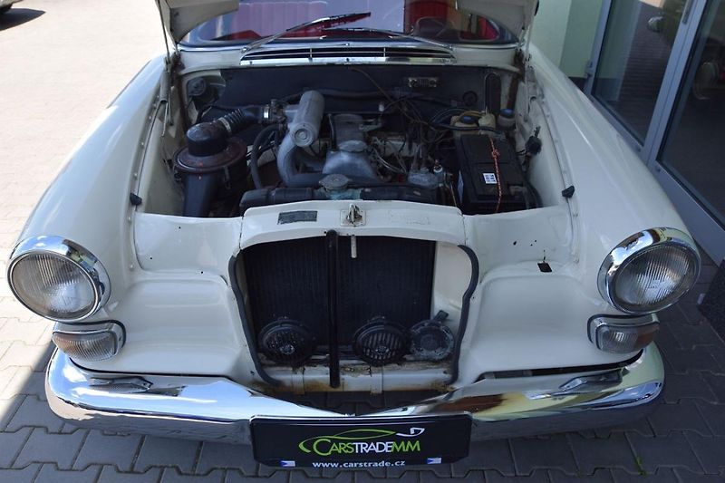 Mercedes-Benz 200 (1968) 200D  - fotka 27 z 31