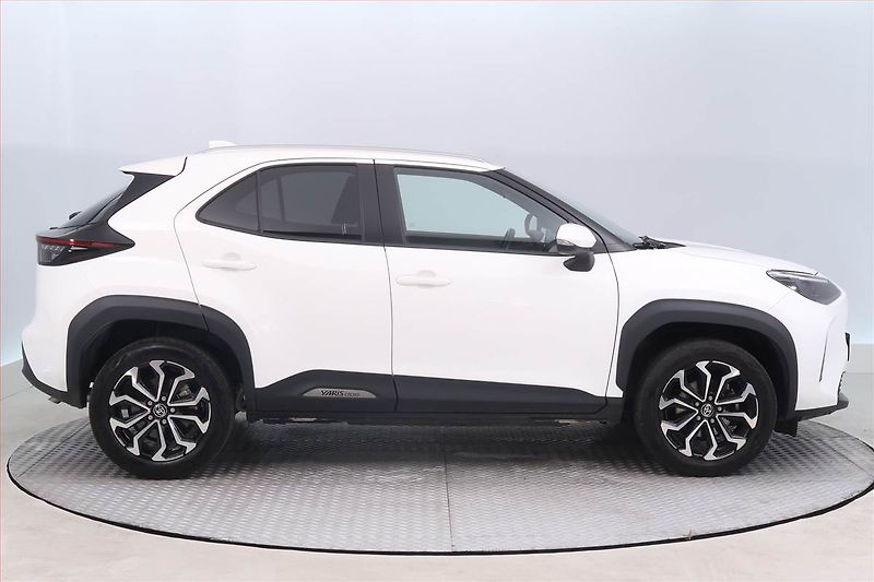 Toyota Yaris Cross (2022) Comfort 1.5 VVT-i - fotka 6 z 19