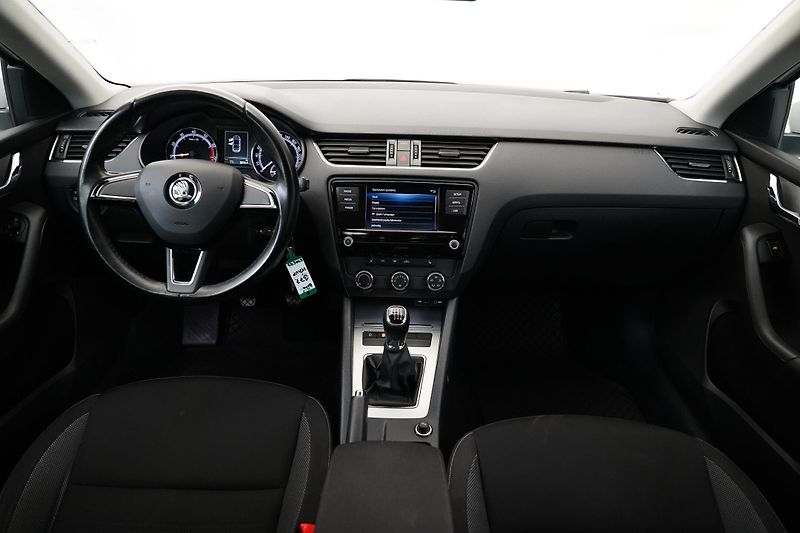 Škoda Octavia - fotka 5 z 24