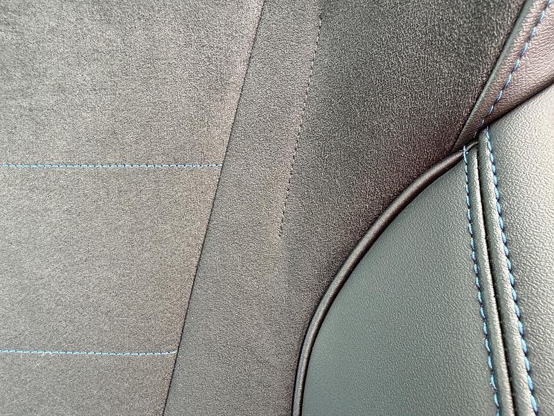 BMW X2 (2025) xDrive20dM ACC HUD Ad.LED PANO - fotka 13 z 48