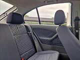 Škoda Octavia 1,8 20V 92kW KLIMA TAŽNÉ ŠÍBR - náhled 12
