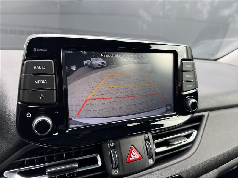 Hyundai i30 1,6 CRDI Smart ČR DPH - fotka 24 z 31