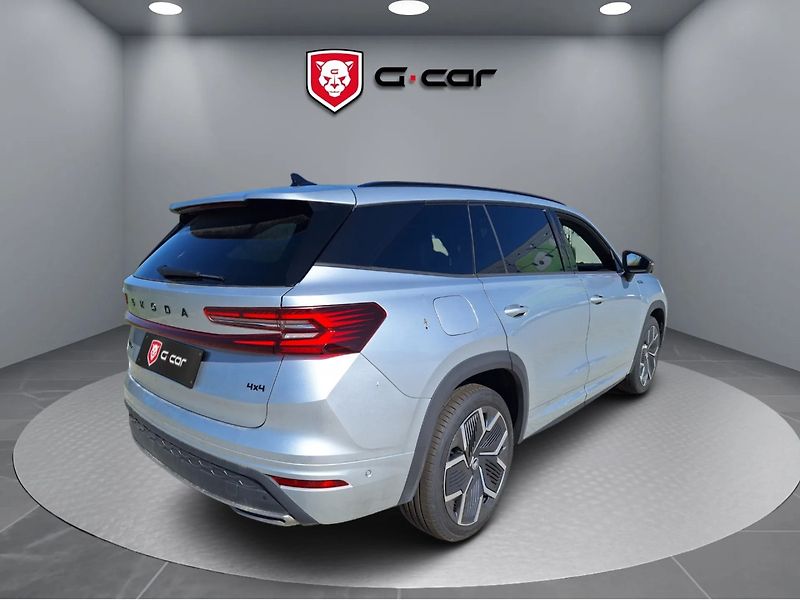 Škoda Kodiaq 2.0 TDI 142 kW 4x4 Sportline - fotka 2 z 7