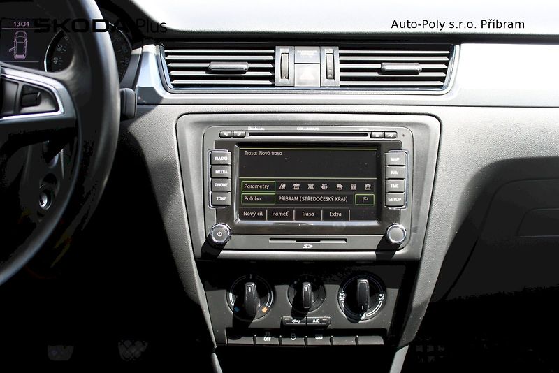 Škoda Rapid (2014) Ambition Plus 1.6TDI / 66kW 5° - fotka 15 z 22
