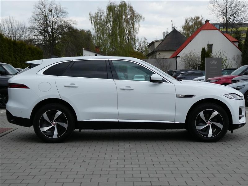 Jaguar F-Pace 2,0 D200 S,1.maj,ČR,DPH - fotka 6 z 35