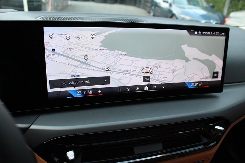 BMW Řada 3 320d xDrive Touring  - fotka 19 z 22