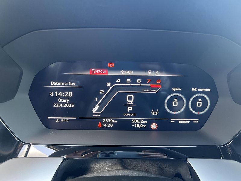 Audi RS 3 (2024) 2,5 TFSI Quattro 294KW - fotka 12 z 37