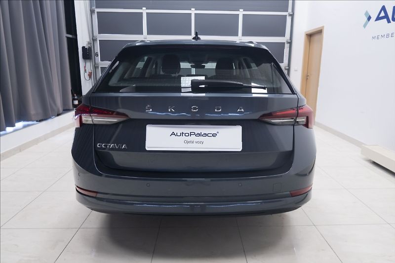 Škoda Octavia 2,0 TDI DSG VÝHŘEV 1. MAJ ČR - fotka 5 z 41