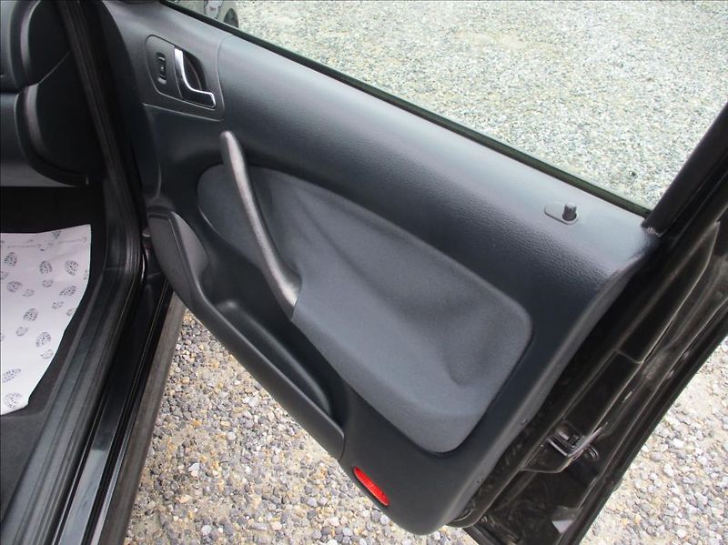 Škoda Octavia 1,6 MPI, digi klima, 1.maj, - fotka 10 z 29