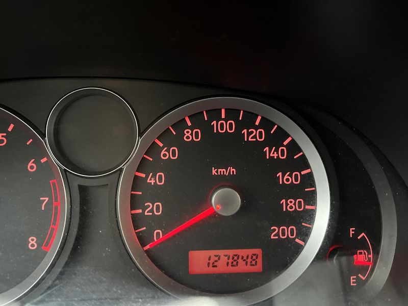 Suzuki Liana (2004) PĚKNÝ STAV - fotka 12 z 25