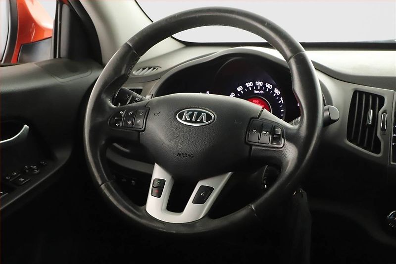Kia Sportage (2012) 2.0 CRDi, 4X4, Tempomat - fotka 12 z 14