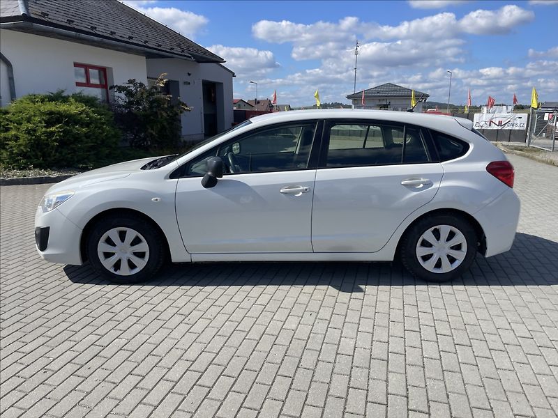 Subaru Impreza 1,6 i 84kw AWD Euro5 serviska - fotka 32 z 36