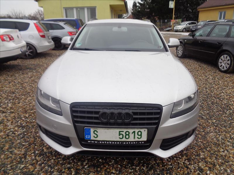 Audi A4 1,8 - fotka 2 z 16