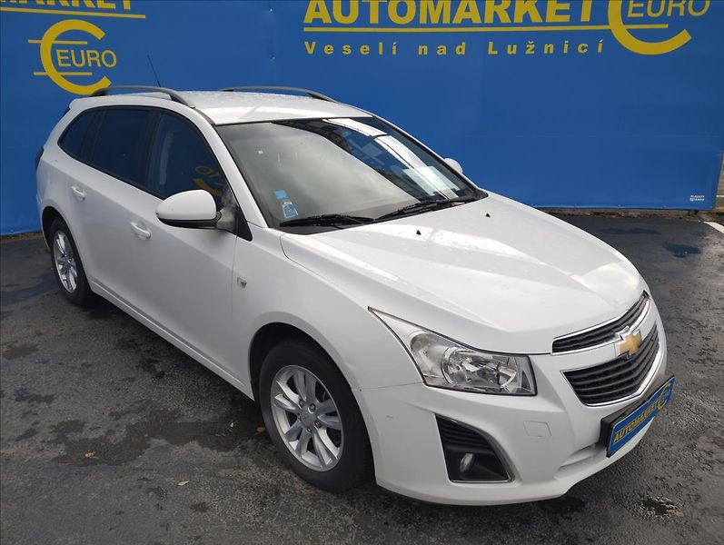 Chevrolet Cruze 1,7 96 KW - fotka 3 z 17