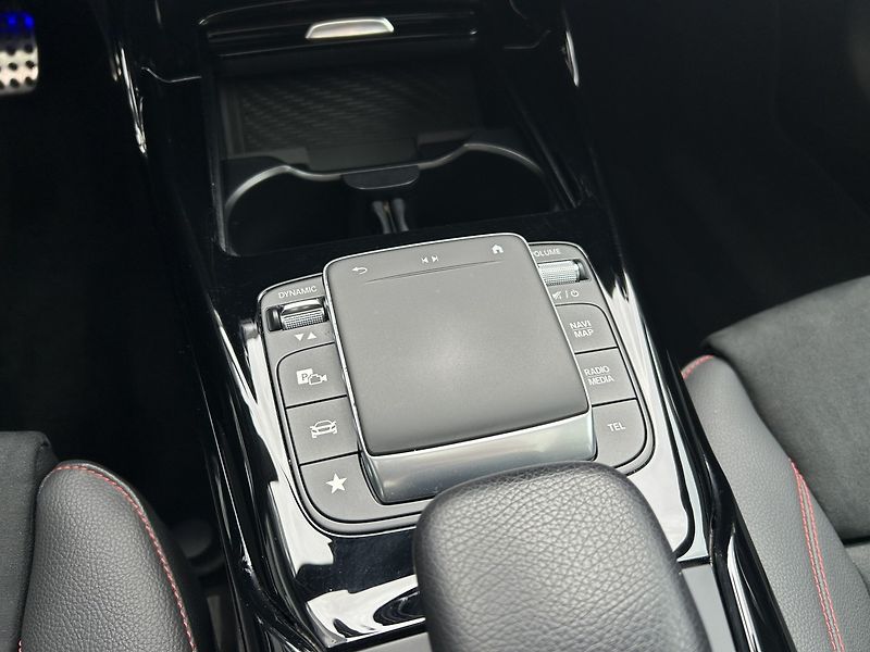 Mercedes-Benz CLA 45 S AMG 4MATIC+ Shooting Brak - fotka 28 z 32