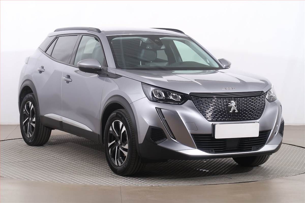 Peugeot 2008 Allure 1.2 PureTech, Automat