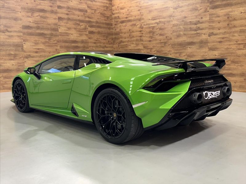Lamborghini Huracán TECNICA MY24 ZÁRUKA PPF - fotka 3 z 33
