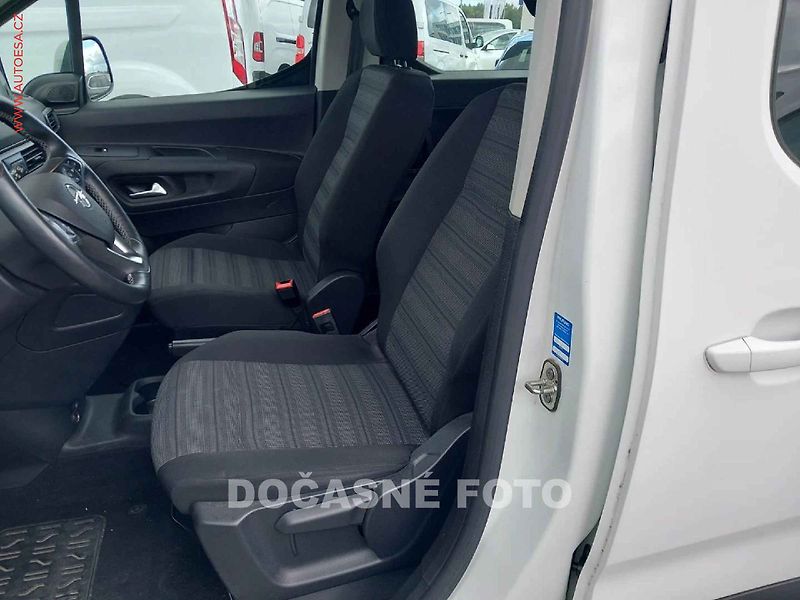 Opel Combo (2020) 1.5CDTi MAXi, Life, park. - fotka 4 z 6