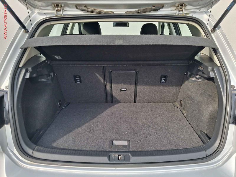 Volkswagen Golf (2014) 1.2 TSi, CUP - fotka 7 z 16
