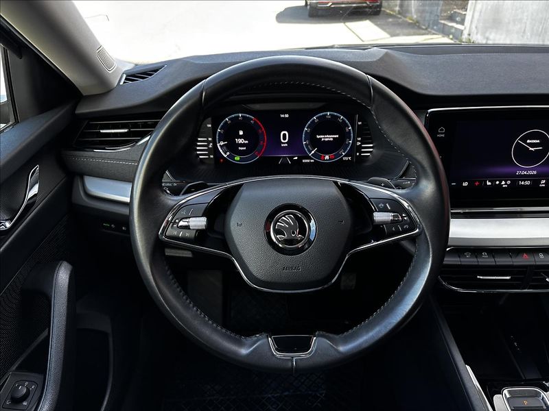 Škoda Octavia 2,0 TDI 110kW DSG Style Combi - fotka 23 z 39