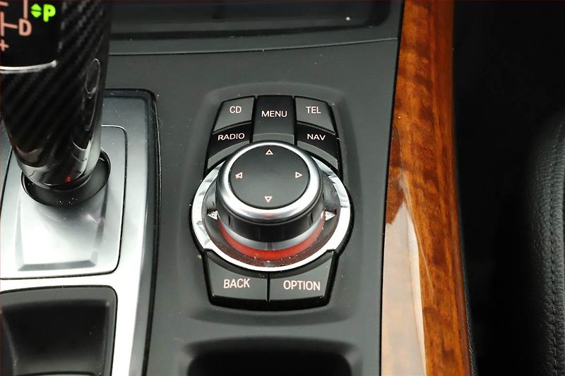 BMW X5 (2011) M Paket xDrive40d, 4X4 - fotka 17 z 20