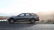Volvo V90 Cross Country.