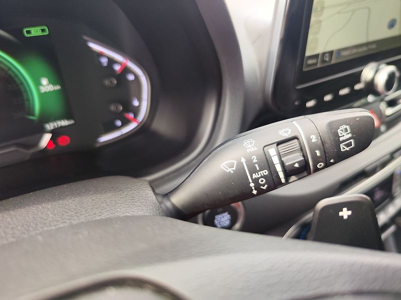 Hyundai i30 1.5 T -GDi/117kW Premium DCT - fotka 31 z 39