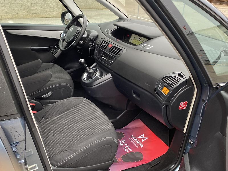 Citroën C4 Picasso (2012) 1,6 HDi  - fotka 14 z 35
