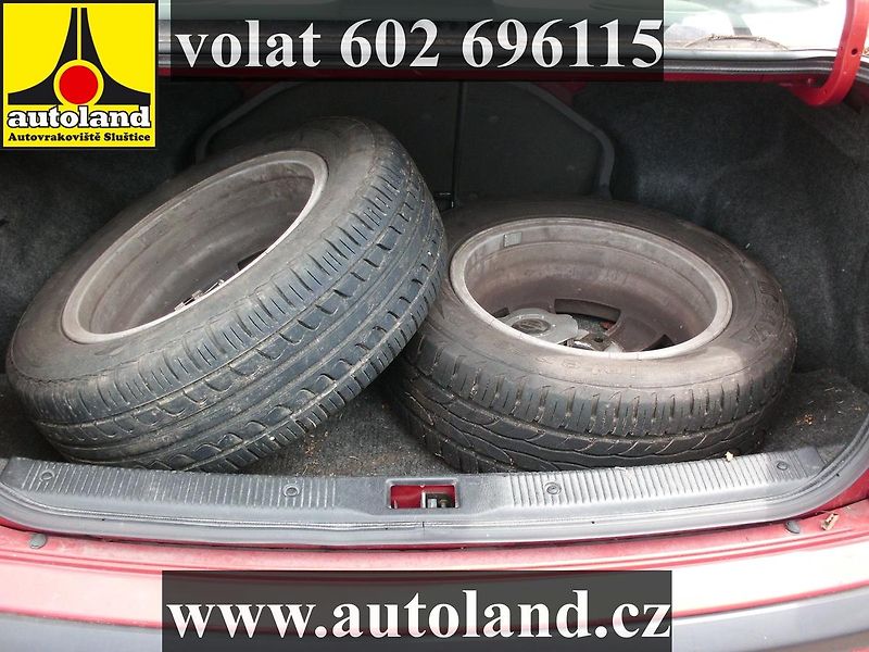Nissan Almera (2002) VOLAT 602 696115 - fotka 8 z 10