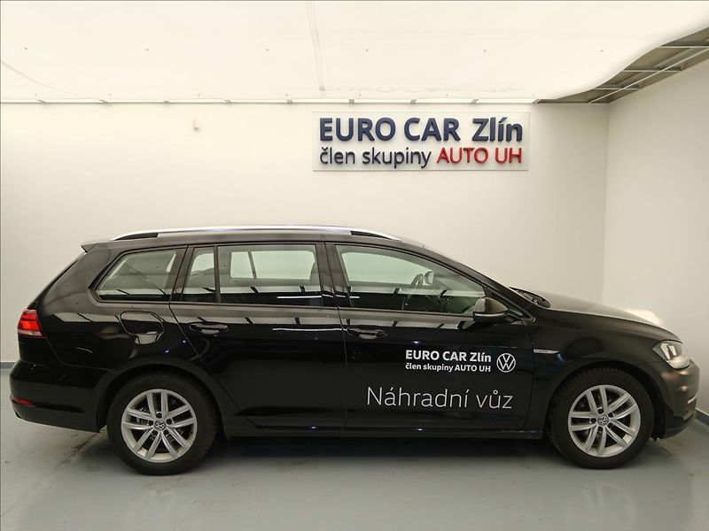 Volkswagen Golf 1,5   TGI Comfortline - fotka 7 z 16